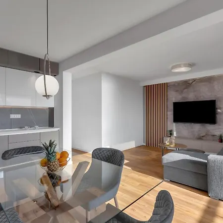 1-2 Luxury L&l - 100m From The - Makarska Exklusiv * טוצפי